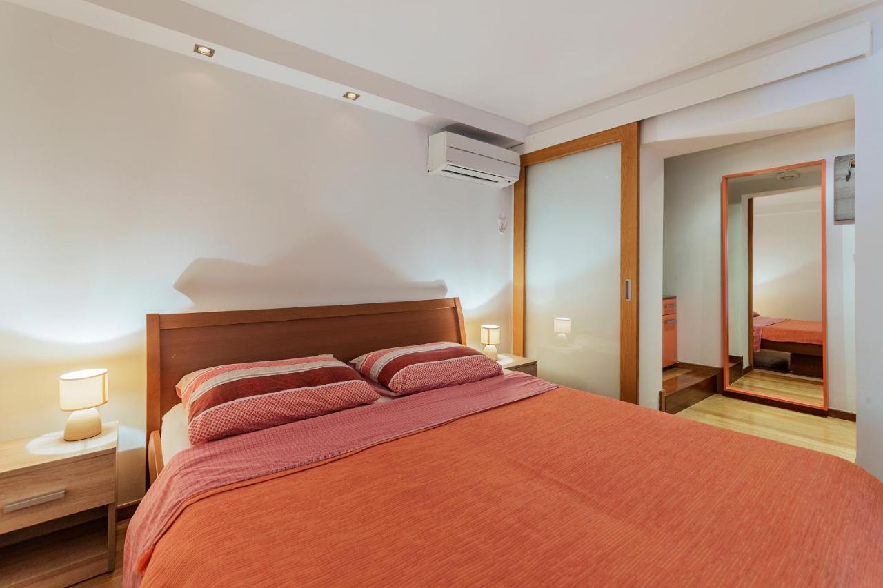 Apartments Villa Lungomare Pula Dış mekan fotoğraf